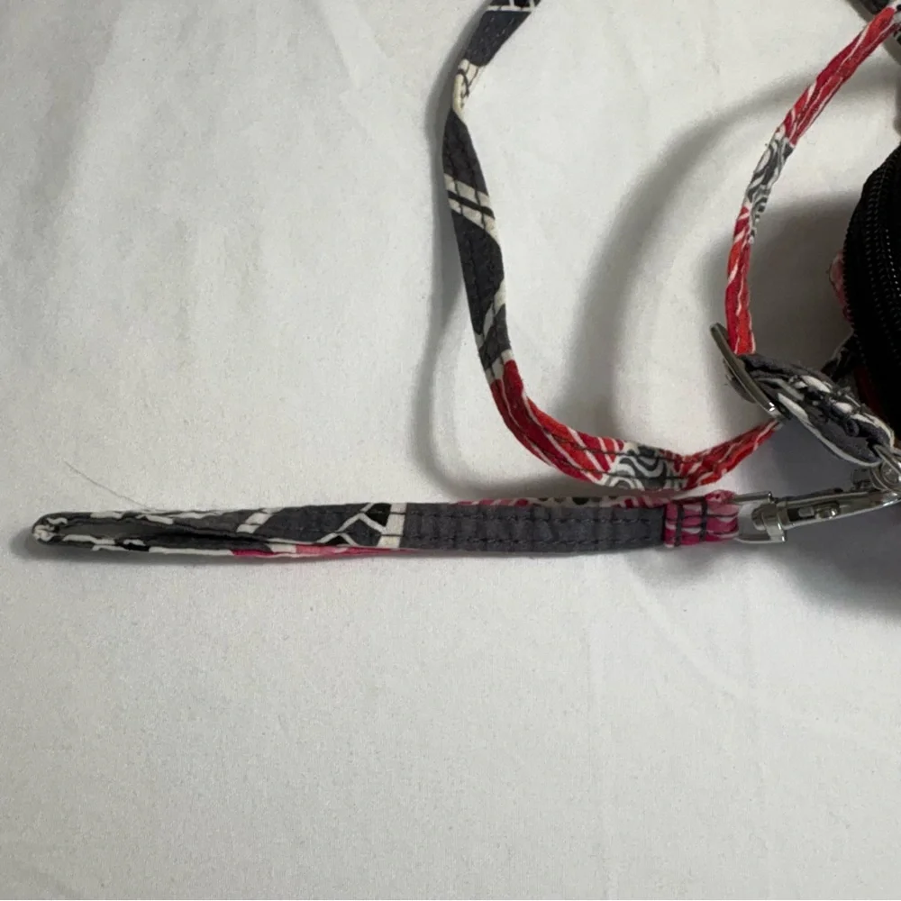 Vera Bradley All In One Crossbody Wristlet Wallet‎ Retired Cherry Blossom